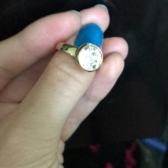 Touchstone Swarovski Crystal Gold Ring - Picture 5 of 5